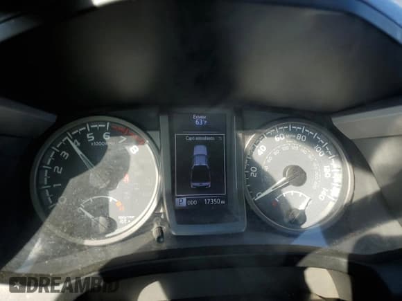 ✅ 2021 Toyota Tacoma SR • VIN: 3TMCZ5AN2MM387969 • Lot: 86900485. Listed on Copart with 17,350 mi. Free auction sales archive from the USA and detailed vehicle history report at DreamBid. Image 9.