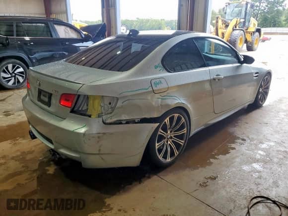 2008 BMW 3 Series M3 с VIN WBSWD93598PY42616, выставлен на аукционе Copart как лот 70157435 с пробегом 142 816 миль миль и Списание • Salvage title. История ставок и продаж доступна на DreamBid. Изображение 3.