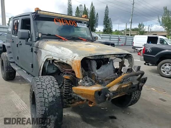 ✅ 2007 Jeep Wrangler Unlimited Sahara • VIN: 1J8GB59147L178657 • Лот: 82495545. Опубликован ранее на Copart с пробегом Не указан. Бесплатный доступ к архиву аукционных продаж из США и подробный отчёт об истории автомобиля на DreamBid. Изображение 13.
