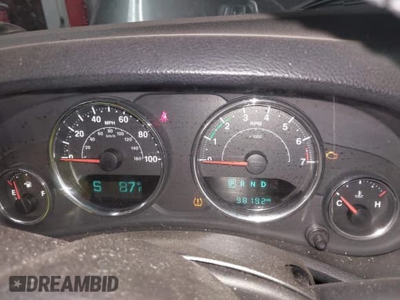 ✅ 2018 Jeep Wrangler Unlimited Sport S • VIN: 1C4HJWDG6JL923321 • Лот: 43366507. Опубликован ранее на IAAI с пробегом 98 192 миль. Бесплатный доступ к архиву аукционных продаж из США и подробный отчёт об истории автомобиля на DreamBid. Изображение 7.