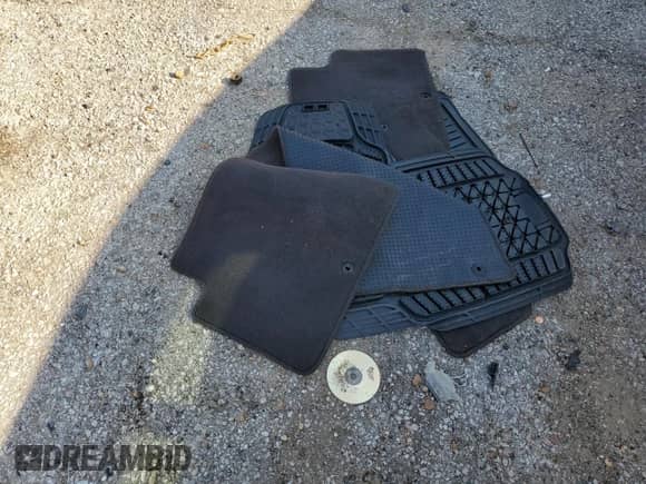 2016 Hyundai Genesis 3.8L z VIN KMHGN4JE1GU133074, wystawiony jako Copart lot #68742404 z przebiegiem Nie podano mil oraz Szkoda całkowita • Salvage title. Historia ofert i sprzedaży dostępna na DreamBid. Obrazek 14.