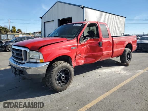 ✅ 2002 Ford F-250 XL • VIN: 1FTNX21F42EB30790 • Lot: 90323205. Listed on Copart with 158,572 mi. Free auction sales archive from the USA and detailed vehicle history report at DreamBid. Image 1.