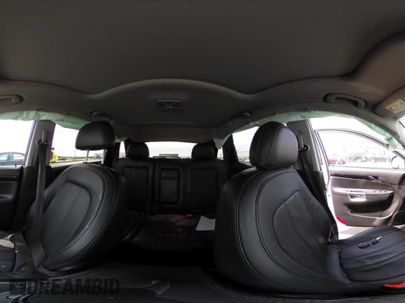 ✅ 2013 Chevrolet Captiva Sport LTZ • VIN: 3GNAL4EK6DS618068 • Lot: 42306782. Wystawiony na IAAI z przebiegiem 100 742 mil. Bezpłatny archiwum sprzedaży aukcyjnych z USA i szczegółowy raport historii pojazdu na DreamBid. Zdjęcie 18.