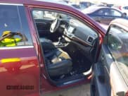 ✅ 2014 Toyota Highlander Limited • VIN: 5TDYKRFHXES013602 • Lot: 43761878. Listed on IAAI with 198,737 mi. Free auction sales archive from the USA and detailed vehicle history report at DreamBid. Image 5.