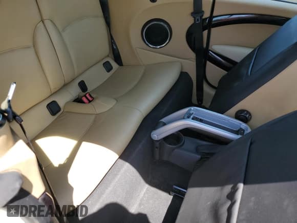 ✅ 2010 MINI Convertible S • VIN: WMWMS3C52ATZ84995 • Лот: 63445985. Опубликован ранее на Copart с пробегом 51 266 миль. Бесплатный доступ к архиву аукционных продаж из США и подробный отчёт об истории автомобиля на DreamBid. Изображение 10.