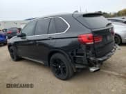 ✅ 2018 BMW X5 xDrive35i • VIN: 5UXKR0C54J0Y01472 • Lot: 90834195. Listed on Copart with 155,992 mi. Free auction sales archive from the USA and detailed vehicle history report at DreamBid. Image 2.