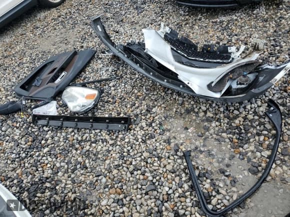 ✅ 2015 Chevrolet Equinox LTZ • VIN: 2GNALDEK1F6299793 • Лот: 85538435. Опубликован ранее на Copart с пробегом 144 425 миль. Бесплатный доступ к архиву аукционных продаж из США и подробный отчёт об истории автомобиля на DreamBid. Изображение 13.