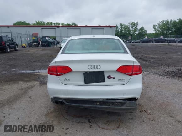 ✅ 2012 Audi A4 Premium Plus • VIN: WAUFFAFL1CN017085 • Lot: 42606444. Listed on IAAI with 132,925 mi. Free auction sales archive from the USA and detailed vehicle history report at DreamBid. Image 15.