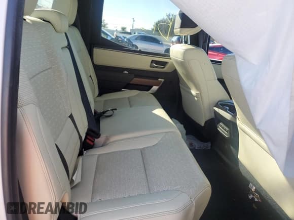 ✅ 2023 Toyota Tundra 1794 Edition • VIN: 5TFMC5DB6PX014651 • Лот: 80339014. Опубликован ранее на Copart с пробегом Не указан. Бесплатный доступ к архиву аукционных продаж из США и подробный отчёт об истории автомобиля на DreamBid. Изображение 10.