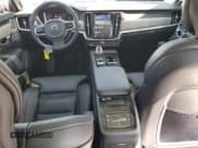 ✅ 2024 Volvo S90 Recharge Plug-In Hybrid Ultimate • VIN: LVYH60AF3RP395163 • Lot: 52192295. Wystawiony na Copart z przebiegiem 16 789 mil. Bezpłatny archiwum sprzedaży aukcyjnych z USA i szczegółowy raport historii pojazdu na DreamBid. Zdjęcie 8.