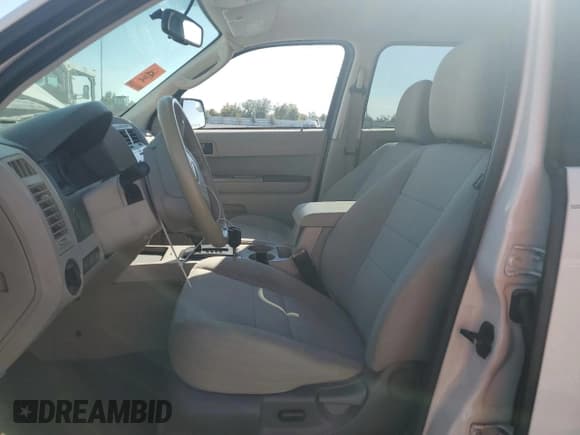 ✅ 2012 Ford Escape XLT • VIN: 1FMCU0D7XCKC01157 • Lot: 93773575. Listed on Copart with 132,040 mi. Free auction sales archive from the USA and detailed vehicle history report at DreamBid. Image 7.