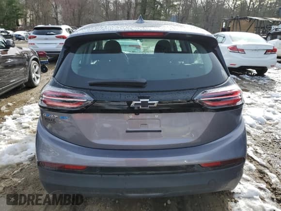 ✅ 2023 Chevrolet Bolt EV 2LT • VIN: 1G1FX6S08P4203736 • Lot: 49380734. Wystawiony na Copart z przebiegiem Nie podano. Bezpłatny archiwum sprzedaży aukcyjnych z USA i szczegółowy raport historii pojazdu na DreamBid. Zdjęcie 6.