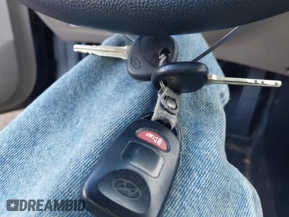 ✅ 2016 Hyundai Elantra SE • VIN: 5NPDH4AE3GH761551 • Lot: 43383283. Listed on IAAI with 131,956 mi. Free auction sales archive from the USA and detailed vehicle history report at DreamBid. Image 11.