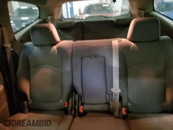 ✅ 2010 Chevrolet Traverse LS • VIN: 1GNLREED2AJ235532 • Lot: 91986575. Wystawiony na Copart z przebiegiem 249 107 mil. Bezpłatny archiwum sprzedaży aukcyjnych z USA i szczegółowy raport historii pojazdu na DreamBid. Zdjęcie 10.