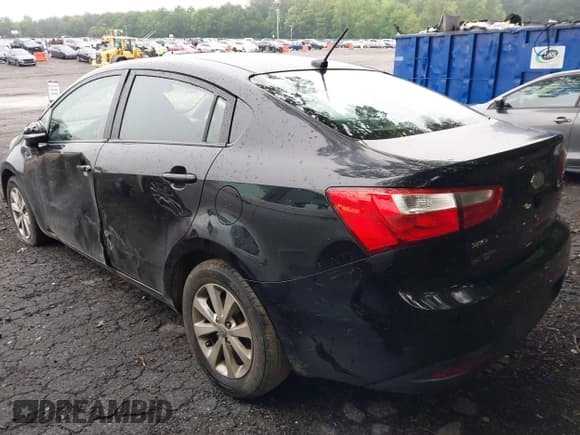 ✅ 2013 Kia Rio EX • VIN: KNADN4A33D6130213 • Lot: 42351485. Listed on IAAI with 204,928 mi. Free auction sales archive from the USA and detailed vehicle history report at DreamBid. Image 6.