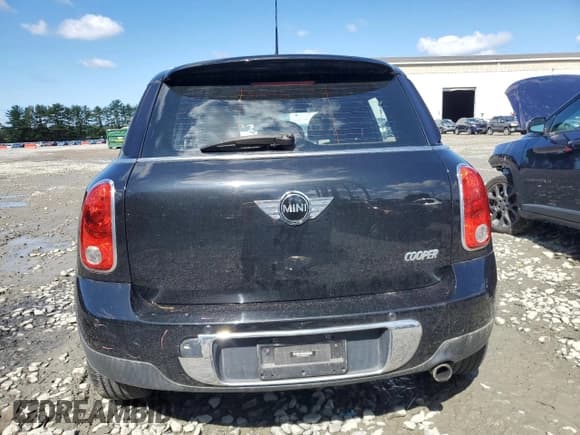 ✅ 2013 MINI Countryman • VIN: WMWZB3C58DWM08109 • Lot: 81011665. Wystawiony na Copart z przebiegiem Nie podano. Bezpłatny archiwum sprzedaży aukcyjnych z USA i szczegółowy raport historii pojazdu na DreamBid. Zdjęcie 6.