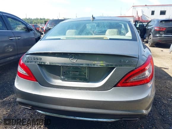 ✅ 2013 Mercedes-Benz CLS 550 • VIN: WDDLJ9BB9DA084905 • Лот: 42860271. Опубликован ранее на IAAI с пробегом 112 720 миль. Бесплатный доступ к архиву аукционных продаж из США и подробный отчёт об истории автомобиля на DreamBid. Изображение 16.