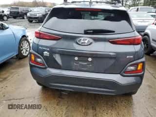 2020 Hyundai Kona SEL z VIN KM8K2CAA8LU491731, wystawiony jako Copart lot #70170082 z przebiegiem Nie podano mil oraz . Historia ofert i sprzedaży dostępna na DreamBid. Obrazek 6.