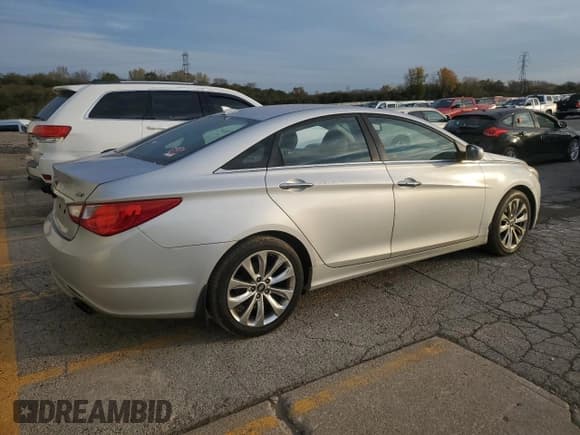 ✅ 2012 Hyundai Sonata SE • VIN: 5NPEC4AB6CH439568 • Lot: 91496325. Wystawiony na Copart z przebiegiem 126 974 mil. Bezpłatny archiwum sprzedaży aukcyjnych z USA i szczegółowy raport historii pojazdu na DreamBid. Zdjęcie 3.