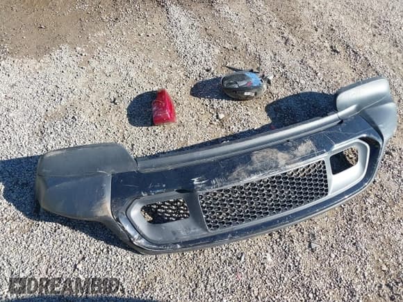 ✅ 2019 Jeep Grand Cherokee Altitude • VIN: 1C4RJFAG6KC786424 • Lot: 43420353. Wystawiony na IAAI z przebiegiem 76 367 mil. Bezpłatny archiwum sprzedaży aukcyjnych z USA i szczegółowy raport historii pojazdu na DreamBid. Zdjęcie 12.