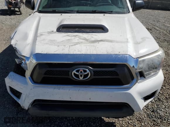 ✅ 2015 Toyota Tacoma • VIN: 5TFLU4EN8FX121436 • Lot: 82009635. Listed on Copart with 75,625 mi. Free auction sales archive from the USA and detailed vehicle history report at DreamBid. Image 11.