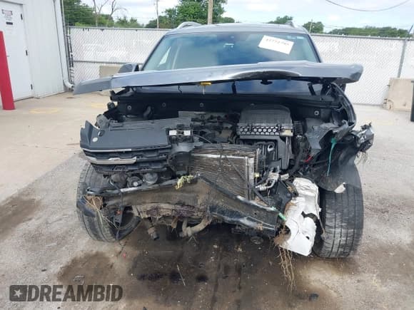 ✅ 2019 Volkswagen Atlas SEL • VIN: 1V2ER2CA3KC615928 • Lot: 42772795. Wystawiony na IAAI z przebiegiem 130 261 mil. Bezpłatny archiwum sprzedaży aukcyjnych z USA i szczegółowy raport historii pojazdu na DreamBid. Zdjęcie 6.