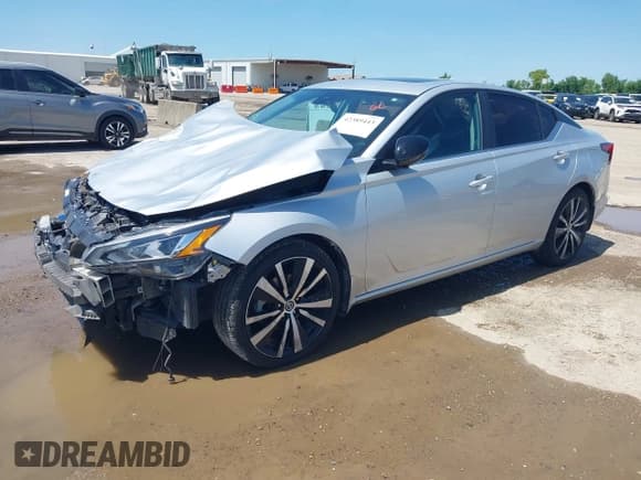 ✅ 2021 Nissan Altima SR • VIN: 1N4BL4CVXMN339619 • Lot: 42389443. Wystawiony na IAAI z przebiegiem 62 784 mil. Bezpłatny archiwum sprzedaży aukcyjnych z USA i szczegółowy raport historii pojazdu na DreamBid. Zdjęcie 18.