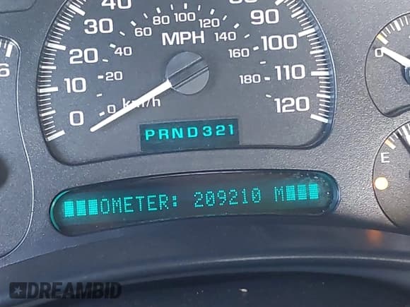 ✅ 2003 Chevrolet Silverado 2500HD LS • VIN: 1GCHK29UX3E134651 • Lot: 43636474. Wystawiony na IAAI z przebiegiem 209 510 mil. Bezpłatny archiwum sprzedaży aukcyjnych z USA i szczegółowy raport historii pojazdu na DreamBid. Zdjęcie 15.