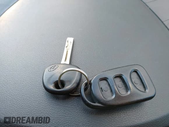 ✅ 2012 Hyundai Sonata GLS • VIN: 5NPEB4AC1CH315137 • Лот: 43674531. Опубликован ранее на IAAI с пробегом 265 191 миль. Бесплатный доступ к архиву аукционных продаж из США и подробный отчёт об истории автомобиля на DreamBid. Изображение 11.