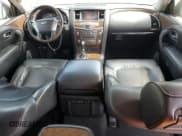 ✅ 2017 Infiniti QX80 • VIN: JN8AZ2NF8H9644229 • Lot: 50521545. Wystawiony na Copart z przebiegiem 141 122 mil. Bezpłatny archiwum sprzedaży aukcyjnych z USA i szczegółowy raport historii pojazdu na DreamBid. Zdjęcie 8.