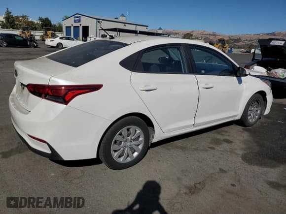✅ 2019 Hyundai Accent SE • VIN: 3KPC24A30KE060975 • Лот: 76835004. Опубликован ранее на Copart с пробегом 79 346 миль. Бесплатный доступ к архиву аукционных продаж из США и подробный отчёт об истории автомобиля на DreamBid. Изображение 3.
