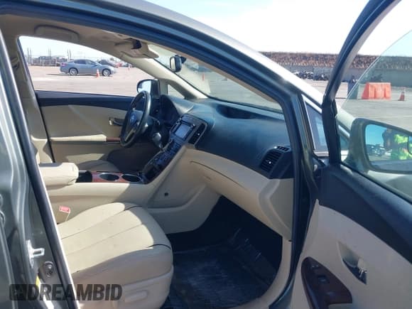 ✅ 2013 Toyota Venza LE • VIN: 4T3BA3BBXDU040058 • Лот: 42359550. Опубликован ранее на IAAI с пробегом 189 678 миль. Бесплатный доступ к архиву аукционных продаж из США и подробный отчёт об истории автомобиля на DreamBid. Изображение 5.