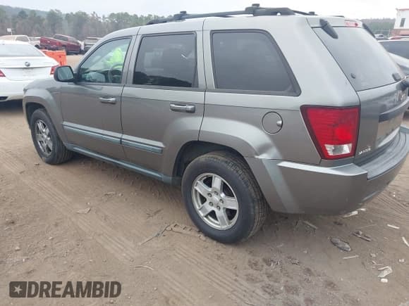 ✅ 2007 Jeep Grand Cherokee Laredo • VIN: 1J8GS48K77C595288 • Лот: 43747385. Опубликован ранее на IAAI с пробегом 260 201 миль. Бесплатный доступ к архиву аукционных продаж из США и подробный отчёт об истории автомобиля на DreamBid. Изображение 3.