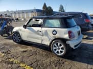 ✅ 2009 MINI Hardtop S • VIN: WMWMF73539TX40005 • Лот: 92608455. Опубликован ранее на Copart с пробегом 112 459 миль. Бесплатный доступ к архиву аукционных продаж из США и подробный отчёт об истории автомобиля на DreamBid. Изображение 2.