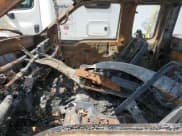 ✅ 2001 Ford F-350 XL • VIN: 1FTWX33F31EB12061 • Лот: 80625015. Опубликован ранее на Copart с пробегом Не указан. Бесплатный доступ к архиву аукционных продаж из США и подробный отчёт об истории автомобиля на DreamBid. Изображение 7.