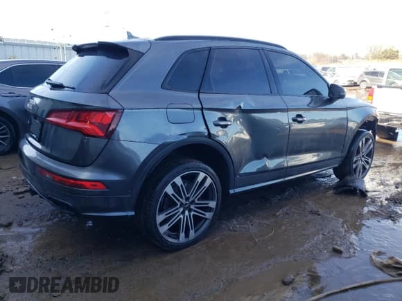 ✅ 2020 Audi SQ5 Prestige • VIN: WA1C4AFY2L2007684 • Лот: 42632645. Опубликован ранее на Copart с пробегом 64 064 миль. Бесплатный доступ к архиву аукционных продаж из США и подробный отчёт об истории автомобиля на DreamBid. Изображение 3.