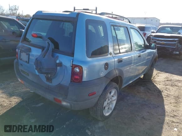 ✅ 2002 Land Rover Freelander • VIN: SALNY22222A361972 • Лот: 41713070. Опубликован ранее на IAAI с пробегом Не указан. Бесплатный доступ к архиву аукционных продаж из США и подробный отчёт об истории автомобиля на DreamBid. Изображение 4.