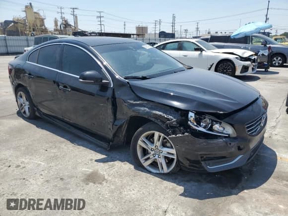 ✅ 2015 Volvo S60 T5 Drive-E Premier Plus • VIN: YV126MFC6F1311543 • Lot: 67852395. Listed on Copart with 112,465 mi. Free auction sales archive from the USA and detailed vehicle history report at DreamBid. Image 4.