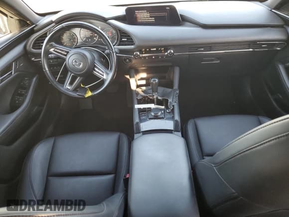 ✅ 2019 Mazda 3 Preferred • VIN: JM1BPAMM5K1141103 • Lot: 69618705. Wystawiony na Copart z przebiegiem 89 336 mil. Bezpłatny archiwum sprzedaży aukcyjnych z USA i szczegółowy raport historii pojazdu na DreamBid. Zdjęcie 8.