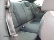 ✅ 2015 Hyundai Genesis Coupe Ultimate • VIN: KMHHU6KJ1FU122153 • Lot: 48142385. Wystawiony na Copart z przebiegiem 80 951 mil. Bezpłatny archiwum sprzedaży aukcyjnych z USA i szczegółowy raport historii pojazdu na DreamBid. Zdjęcie 10.