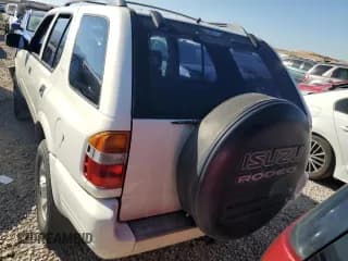 ✅ 1999 Isuzu Rodeo S • VIN: 4S2CM58W0X4306727 • Lot: 74758994. Wystawiony na Copart z przebiegiem 193 850 mil. Bezpłatny archiwum sprzedaży aukcyjnych z USA i szczegółowy raport historii pojazdu na DreamBid. Zdjęcie 6.