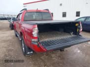 ✅ 2015 Toyota Tacoma • VIN: 3TMLU4EN8FM189953 • Лот: 41584110. Опубликован ранее на IAAI с пробегом 126 833 миль. Бесплатный доступ к архиву аукционных продаж из США и подробный отчёт об истории автомобиля на DreamBid. Изображение 3.