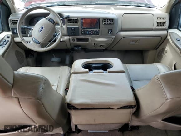 ✅ 2004 Ford F-250 XL • VIN: 1FTNW20P94EB61937 • Lot: 67836855. Wystawiony na Copart z przebiegiem 242 085 mil. Bezpłatny archiwum sprzedaży aukcyjnych z USA i szczegółowy raport historii pojazdu na DreamBid. Zdjęcie 8.