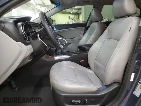 ✅ 2015 Kia Optima EX • VIN: 5XXGN4A73FG441695 • Лот: 92420375. Опубликован ранее на Copart с пробегом 213 747 миль. Бесплатный доступ к архиву аукционных продаж из США и подробный отчёт об истории автомобиля на DreamBid. Изображение 7.