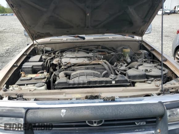 ✅ 1995 Toyota 4Runner • VIN: JT3VN39W6S0178258 • Лот: 81329595. Опубликован ранее на Copart с пробегом 116 953 миль. Бесплатный доступ к архиву аукционных продаж из США и подробный отчёт об истории автомобиля на DreamBid. Изображение 12.