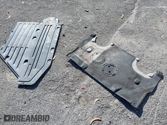 ✅ 2021 BMW 5 Series 530i • VIN: WBA53BH03MWX04142 • Lot: 43600519. Listed on IAAI with 62,761 mi. Free auction sales archive from the USA and detailed vehicle history report at DreamBid. Image 12.