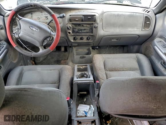 ✅ 2001 Ford Explorer Sport Trac • VIN: 1FMZU77EX1UA45524 • Lot: 96606955. Listed on Copart with 226,213 mi. Free auction sales archive from the USA and detailed vehicle history report at DreamBid. Image 8.