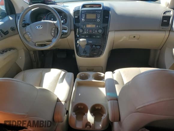 ✅ 2011 Kia Sedona EX • VIN: KNDMH4C77B6372655 • Lot: 82657935. Wystawiony na Copart z przebiegiem 78 164 mil. Bezpłatny archiwum sprzedaży aukcyjnych z USA i szczegółowy raport historii pojazdu na DreamBid. Zdjęcie 8.