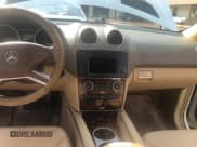 ✅ 2011 Mercedes-Benz M 350 • VIN: 4JGBB5GB6BA695469 • Lot: 73029384. Listed on Copart with 213,824 mi. Free auction sales archive from the USA and detailed vehicle history report at DreamBid. Image 9.