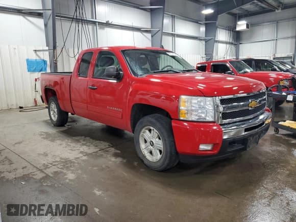 ✅ 2011 Chevrolet Silverado 1500 LT • VIN: 1GCRKSE36BZ429528 • Lot: 68703474. Listed on Copart with 153,072 mi. Free auction sales archive from the USA and detailed vehicle history report at DreamBid. Image 4.